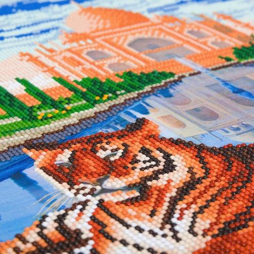 CAK-A163L: "Taj Mahal Tigers" 40x50cm Crystal Art Kit