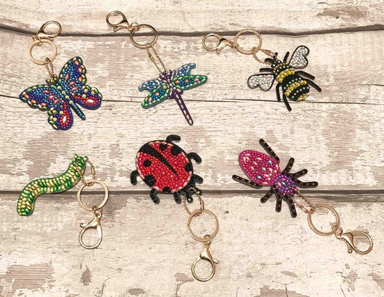 Set of 6 Crystal Art Keychains “Amazing Insects"