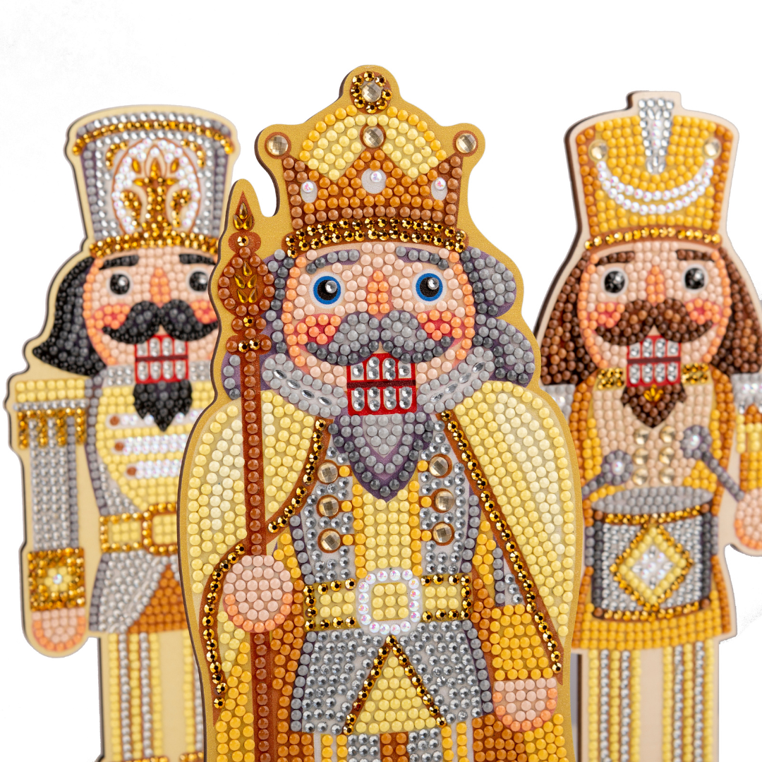 Crystal Art Nutcrackers MDF - Gold and Silver Close Up